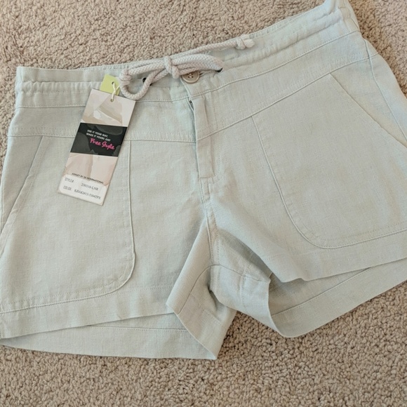 Ashley Free Style Pants - NWT Sweet Natural Shorts